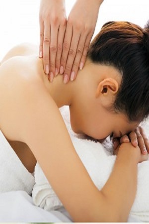 Neck and Shoulder Massage in Richmond Road, Bangalore